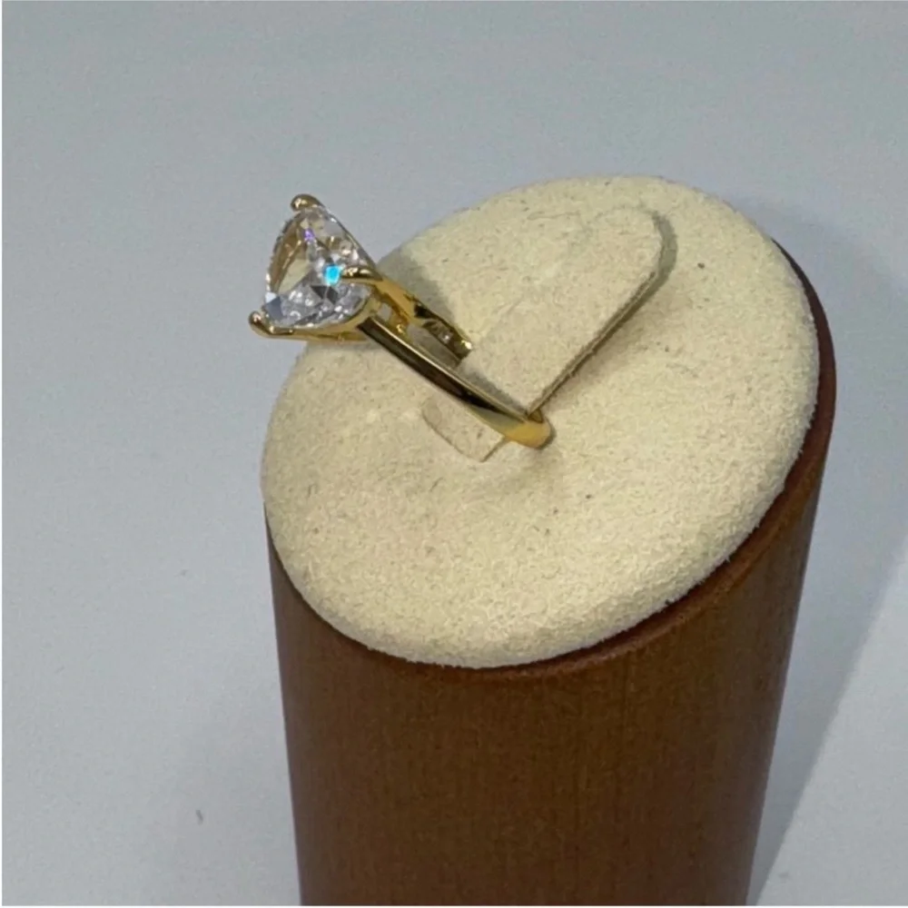 14k 2ct Heart Ring - Picture 10 of 12